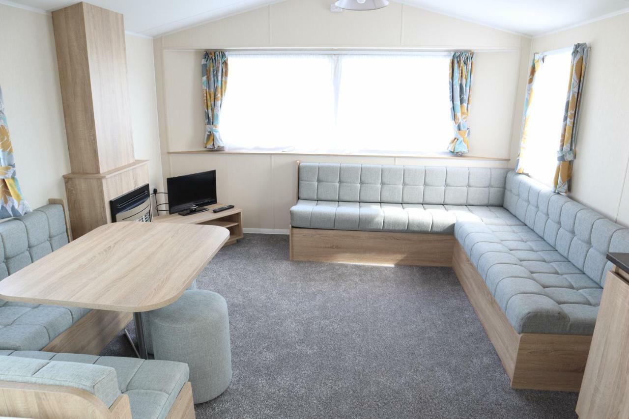 Coastfields Holiday Village Инголдмелс Екстериор снимка