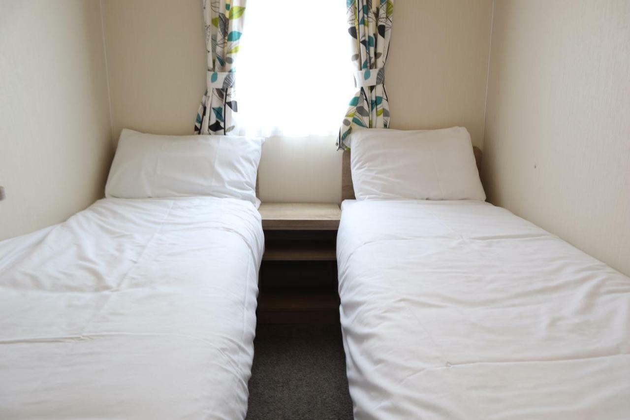 Coastfields Holiday Village Инголдмелс Екстериор снимка