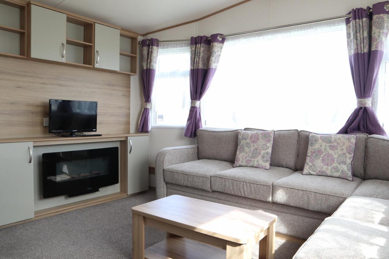 Coastfields Holiday Village Инголдмелс Екстериор снимка